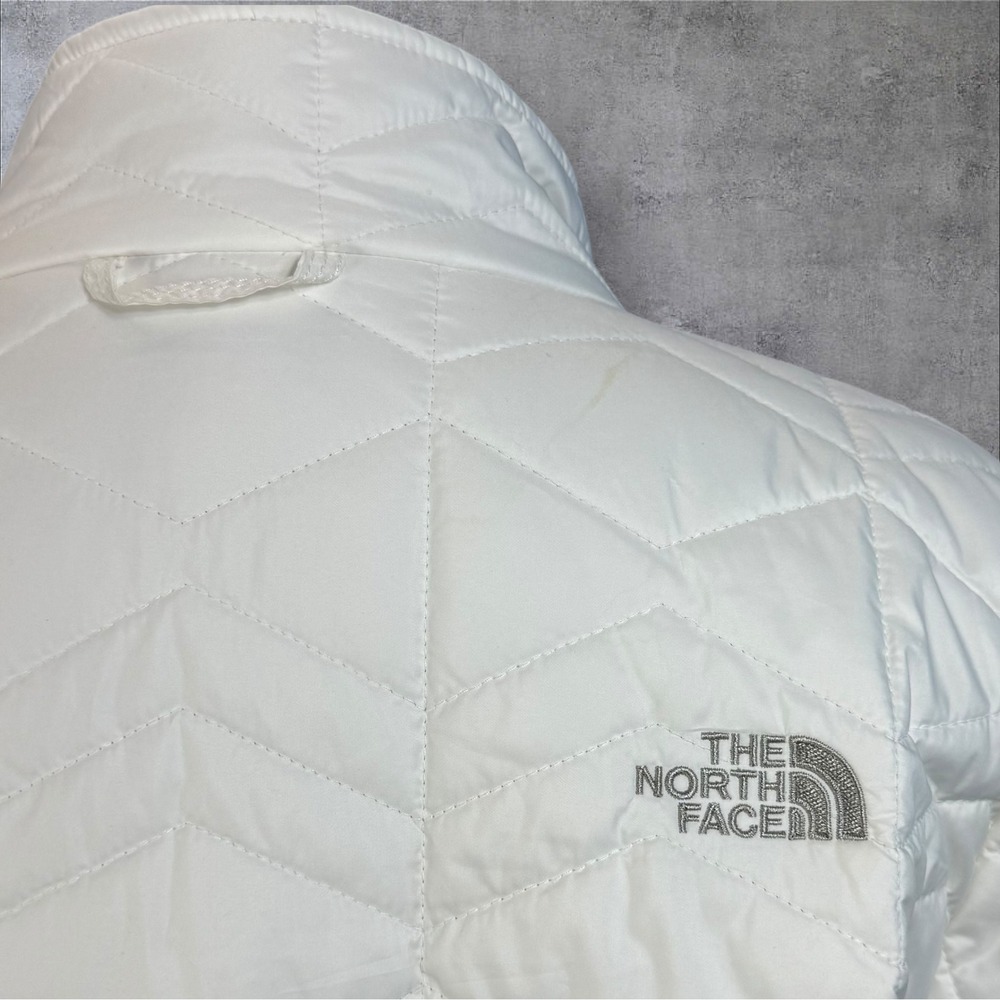 The North Face Women's‎ Quilted Full Zip Jacket White Winter Coat Size XL - Picture 6 of 13
